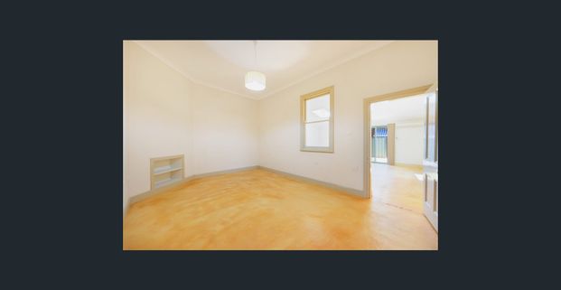 3 BEDROOM HOME - CENTRAL WEST LOCATION - Photo 1