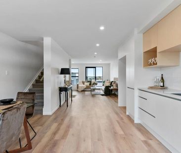 25 Warren Avenue, Three Kings - Photo 1