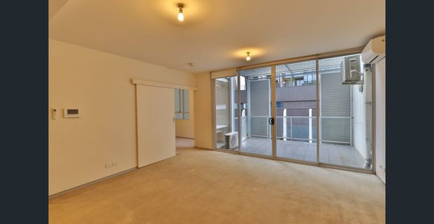 One bedroom apartment ON LEVEL 5 - Photo 1