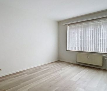 Appartement te huur in Evere voor € 1.100 met 1 slaapkamer - Photo 4