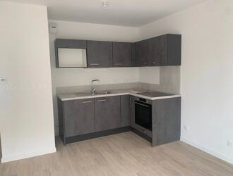 Location Appartement 3 pièces 71 m2 à Perpignan - Photo 4