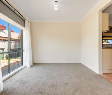 3 Fawkner Court - Photo 1
