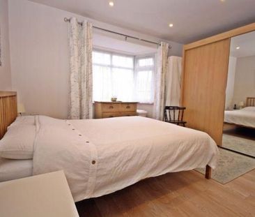 4 bedroom semi-detached house to rent - Photo 2