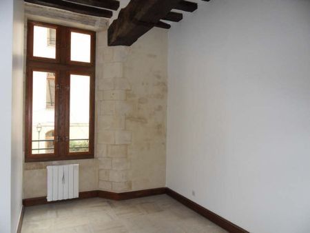 Location Appartement 3 pièces 70m² BAYEUX 14400 - Photo 2
