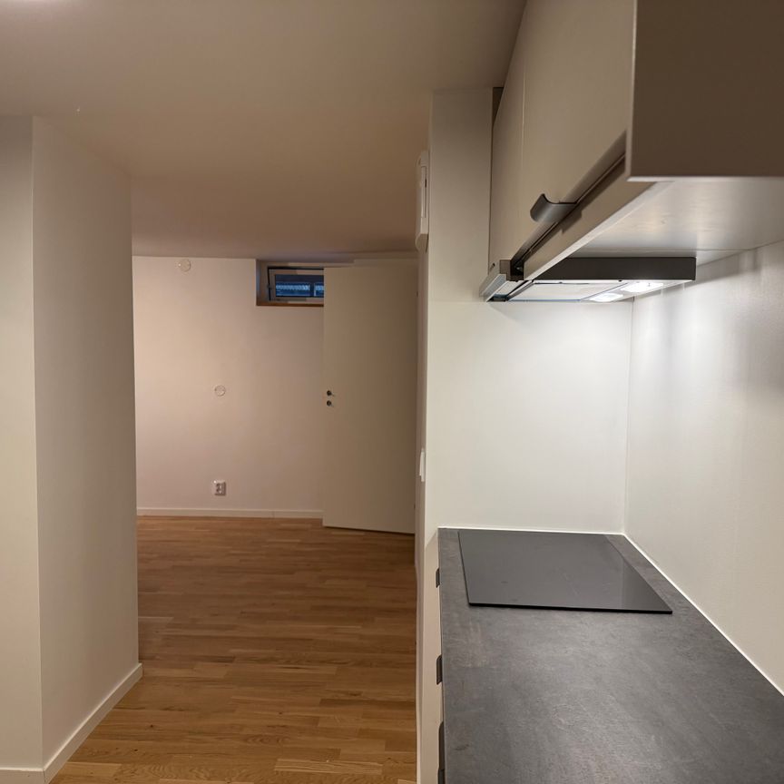 Tvärvägen, Täby - Photo 1