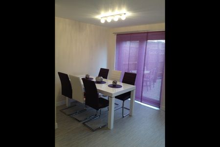 3 Bed Semi-Detached House, St Matthias Road, NG3 - Photo 2