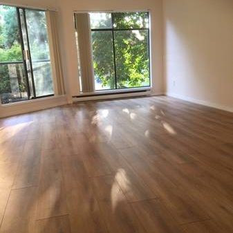 LARGE 1 BR SUITE - GREAT LOCATION IN MOUNT PLEASANT - Photo 1