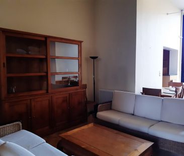 IXELLES : REZ-DE-CHAUSSEE 1 CHAMBRE MEUBLE + TERRASSE - Ixelles - Photo 2