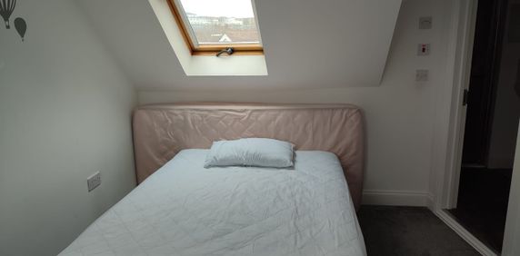 Room in a Shared House, Welldon Crescent, HA1 - Photo 2