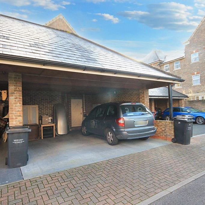 4 bedroom property to rent - Photo 1