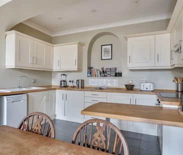 West Mall, Bristol - Photo 6