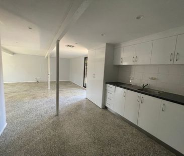 6 Cameron Street, East Mackay - Photo 3