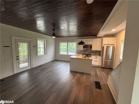 For Lease - 287 BARRIE Street, Essa, Ontario - Photo 1