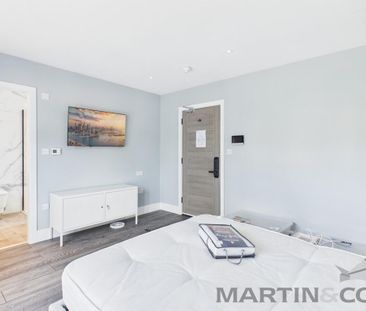 1 bedroom in a house share to rent - Photo 3