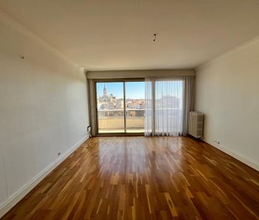 Location Appartement 3 pièces 76m² NIORT 79000 - Photo 2