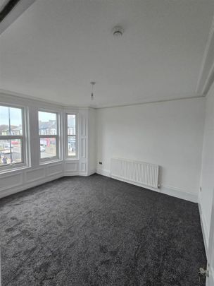 8 bedroom house to rent - Photo 1