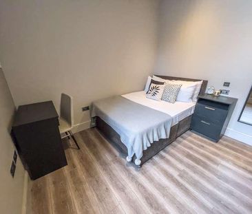 Esher Road, L6 - Photo 6