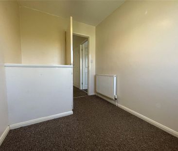 3 bedroom detached house to rent - Photo 2