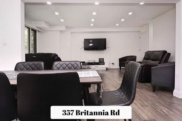 For Lease - 357 Britannia Road, Huntsville, Ontario - Photo 1