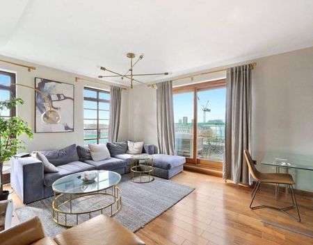 3 bedroom flat with 1 reception and 2 bathrooms in Gloucester Place, NW1 - Photo 2