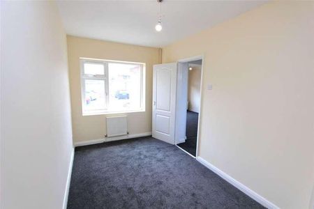 Baardwyk Avenue, Canvey Island, Essex, SS8 - Photo 4