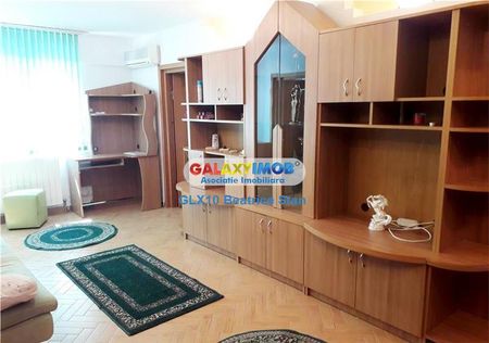 Inchiriere apartament 3 camere generos B-dul Aerogarii / Romaero - Fotografie 3