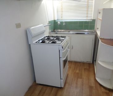 Two Bedroom unit In Central Location - Photo 4