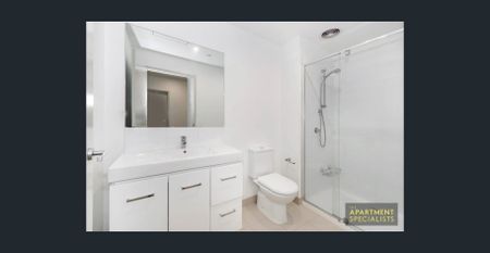 Stylish, Spacious Living in a Prime Heatherton Location - Photo 5