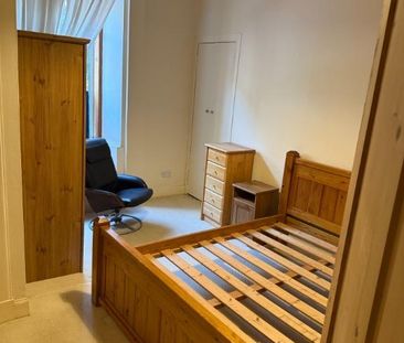 1 bedroom ground floor flat to rent - Photo 3