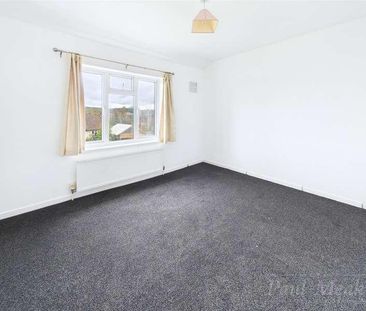 Copse View, South Croydon, CR2 - Photo 4