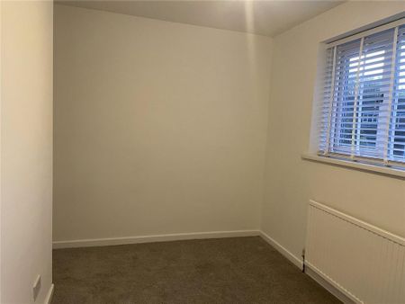 2 bedroom semi-detached house to rent - Photo 4