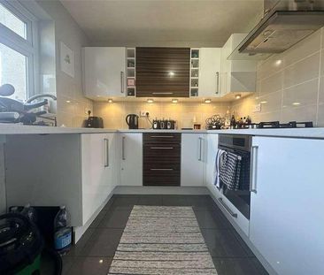 Palmerston Drive, Exeter, EX4 - Photo 5