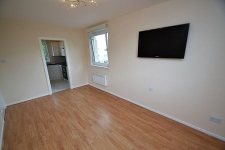 1 bed flat to rent in Rossendale Court, Glasgow, G43 - Photo 4