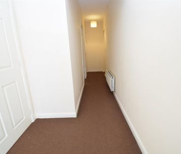Cedar Apartments, Chaloner Grove, Wakefield - Photo 1
