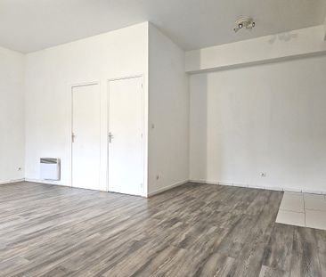 Location Appartement 1 pièce 35m² - Photo 3