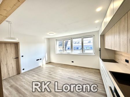 Pronájem bytu 2+kk 49 m² - Fotografie 3