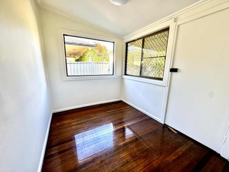 Spacious Family Home in Prime Location - Photo 4