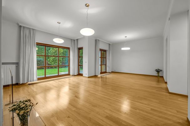 Komfortowy dom 236 m2 z pięknym ogrodem, Zawady - Фото 1