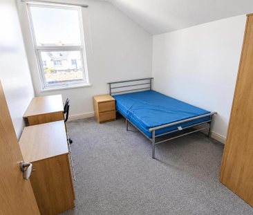 6 bedroom private hall to rent - Photo 2