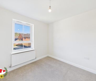 Sniggs Field Avenue, Winnycroft, Gloucester - Photo 2