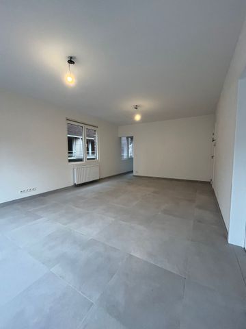 Recent gerenoveerd appartement in centrum Brasschaat - Photo 3