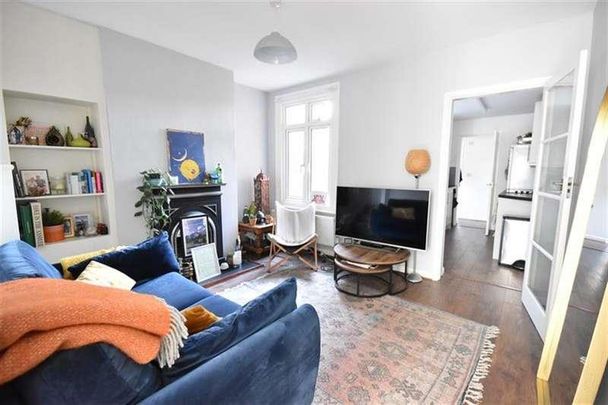 Kings Road, Caversham, Reading, RG4 - Photo 1