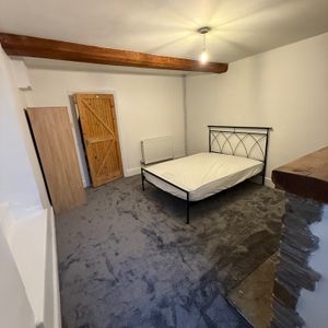 Room in a Shared House, Stanley Cottages, BS7 - Photo 3