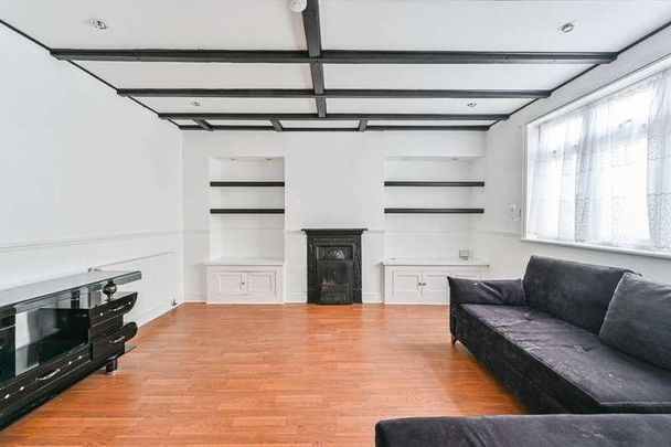 Edgeworth Road, Kidbrooke, SE9 - Photo 1