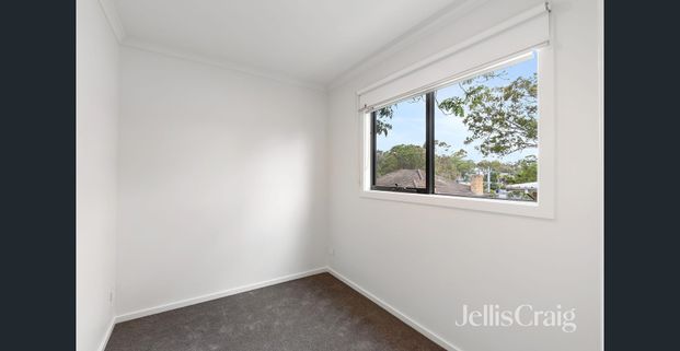 Brand New Private Rear Cottage with Secure Access - Photo 1