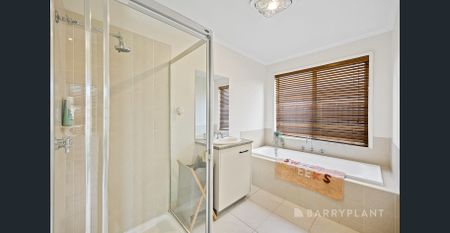 Stunningly Presented, Spacious Family Living - Photo 5