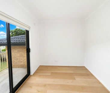 12 Bellevue Avenue, Georges Hall NSW - Photo 2