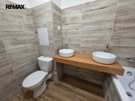 Pronájem bytu 2+kk v družstevním vlastnictví 50 m², Krupka - Photo 4