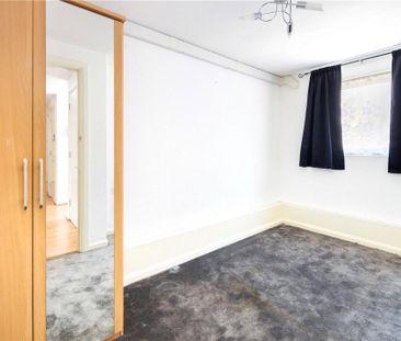 3 bedroom flat to rent - Photo 6