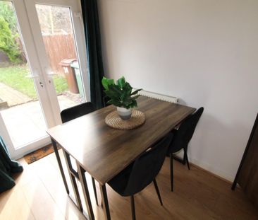 2 bedroom House To Let - Photo 3